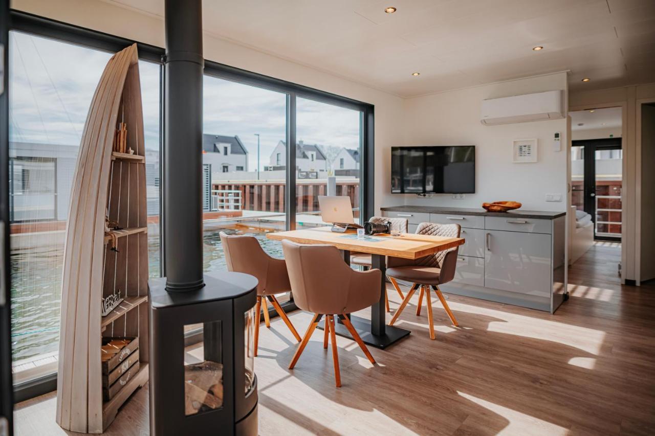 Schwimmendes Ferienhaus "Trinity" Ihr Seahome Auf Der Ostsee Peenemunde Exterior foto